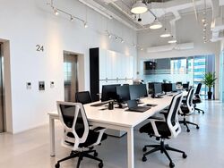 Oxley Tower (D1), Office #632983971